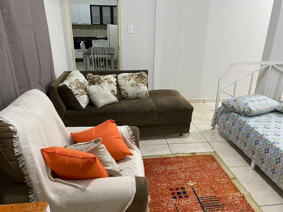 Apartment Casa S Benedito Familiar -6min Basilica Aparecida *